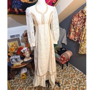 Vintage 70s Prairie Maxi Dress Cream Lace Crochet Trim Boho Empire Waist Small